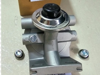 Đế lọc - 02113149, 0211-3149 Filter head Deutz, Engine Parts for HAMM, BOMAG, DEMAG, DYNAPAC, VOGELE, VOLVO 1